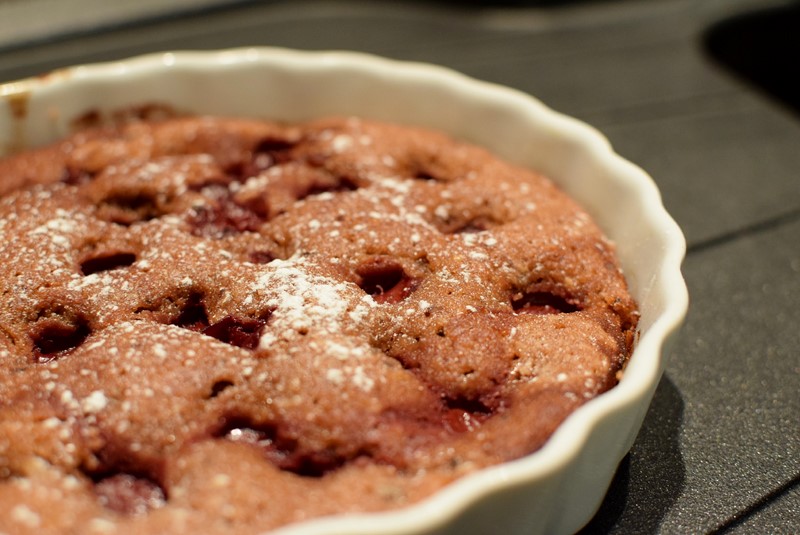  gateau_cerises-chocolat-noisettes.jpg 
