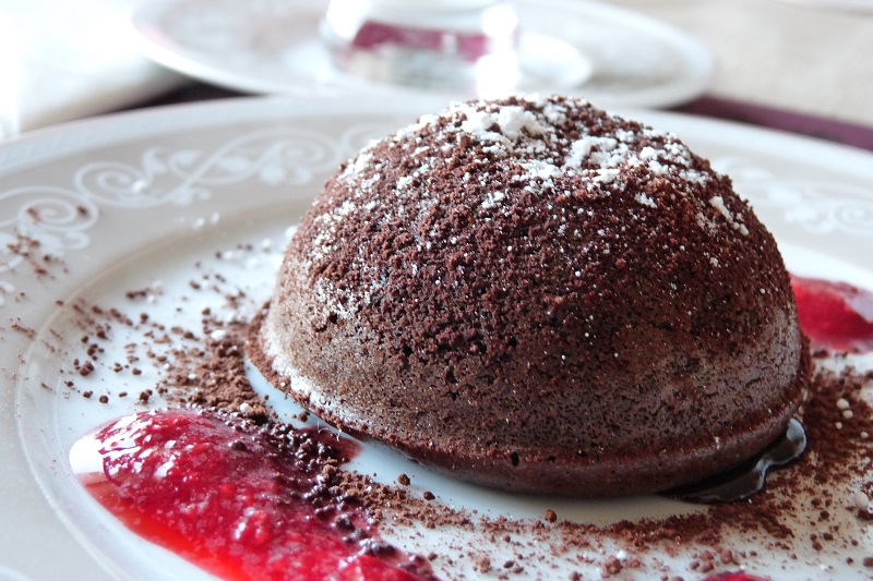  gateau_dome-chocolat.jpg 